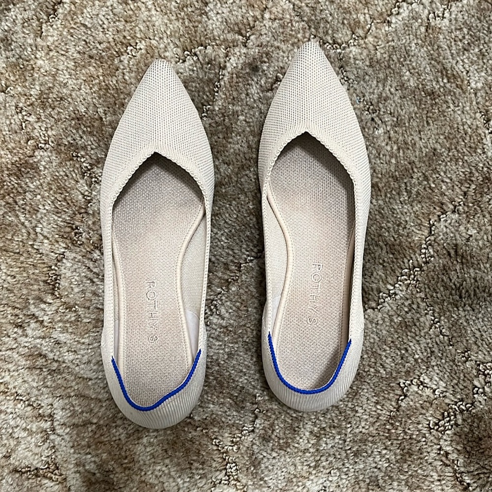 Rothys flats shoes, The Point, Ecru color, size 9, EUC